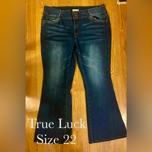 Size 22 flare leg jeans.  Worn once!